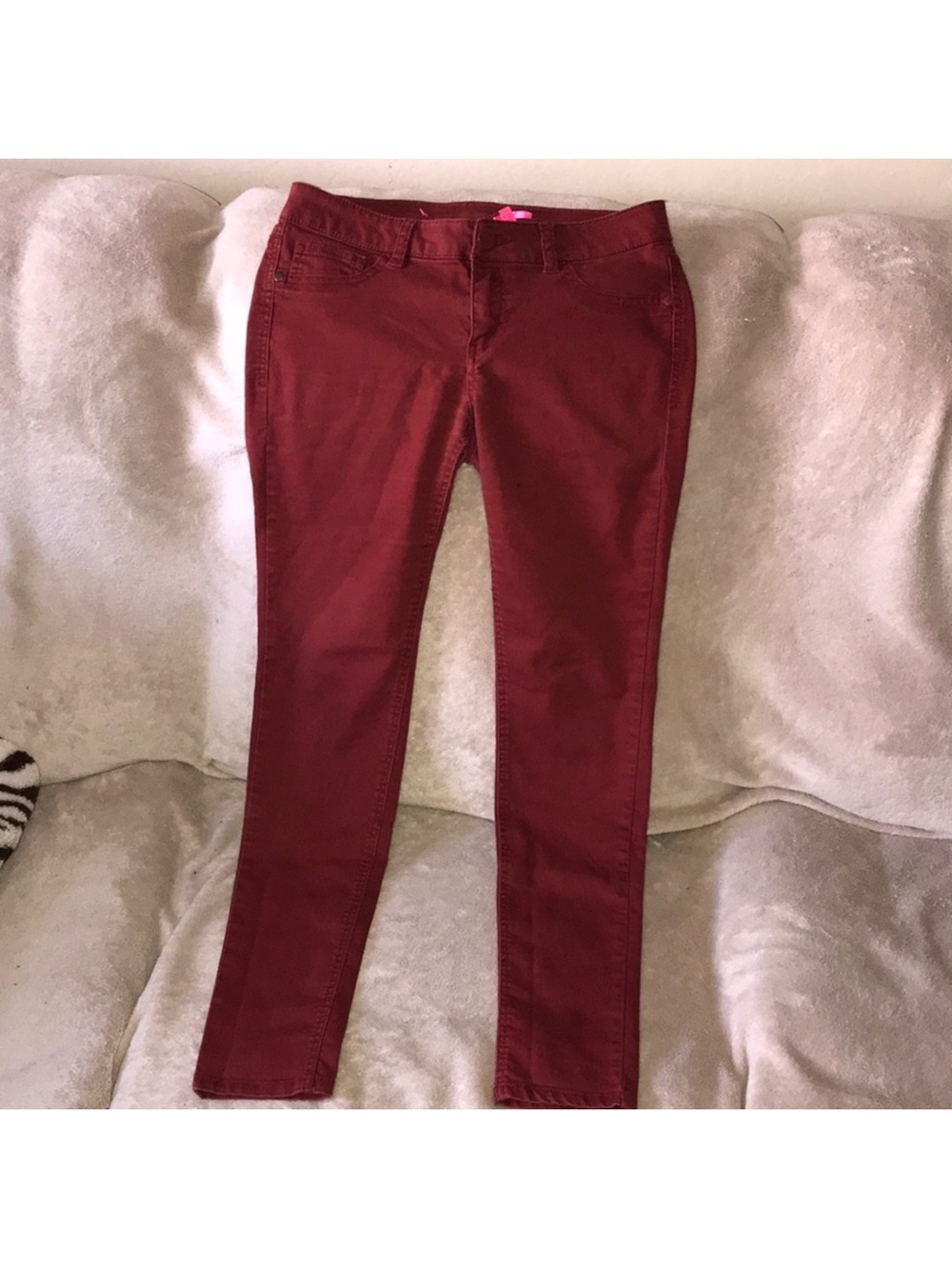Tinseltown size 7 reddish brown skinny jeans damaged